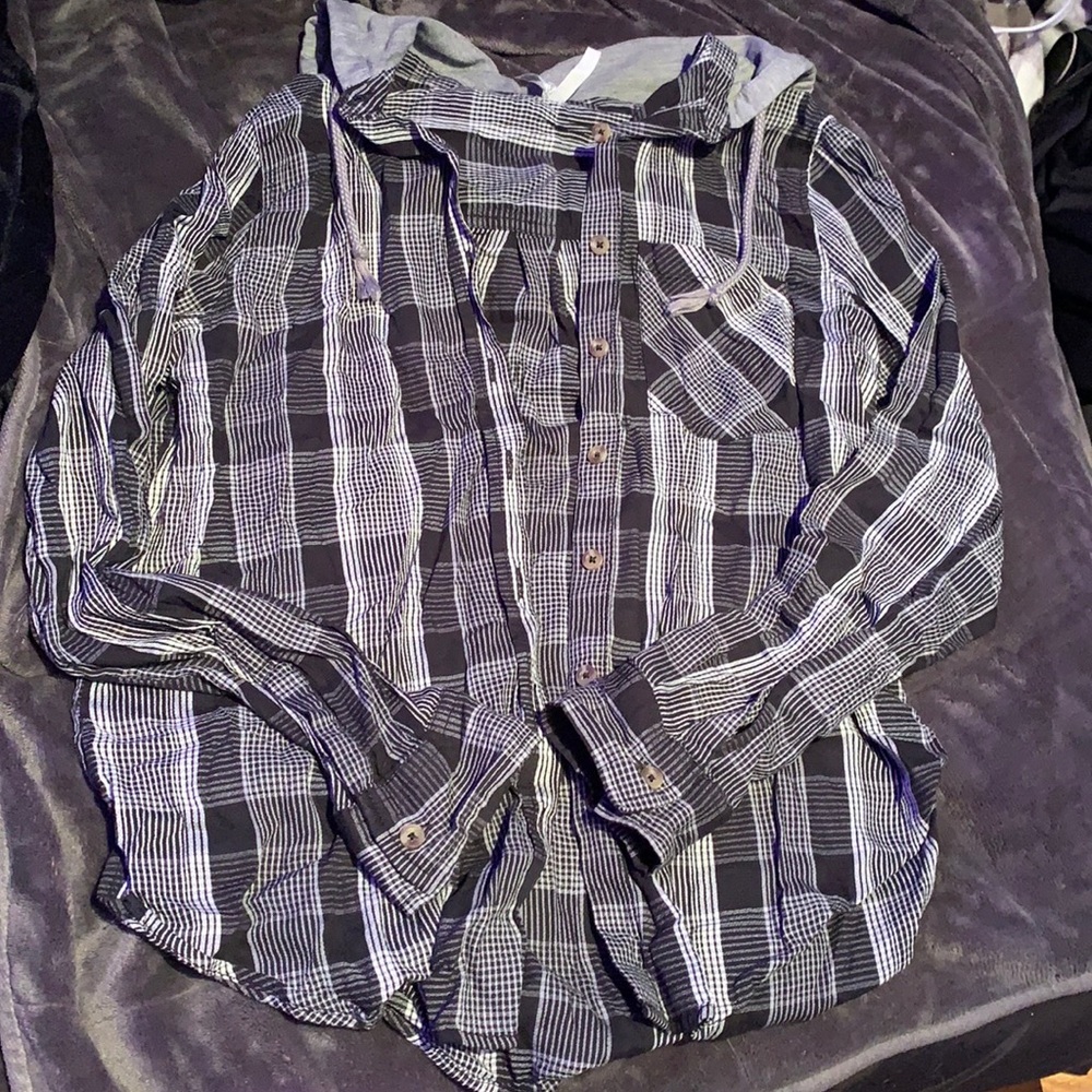 Hooded Black/white Flannel